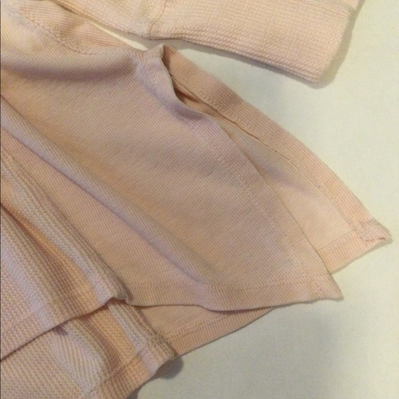 Green Tee Yoga Top - Picture 3 of 5